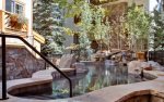 The Willows outdoor hot tub area.